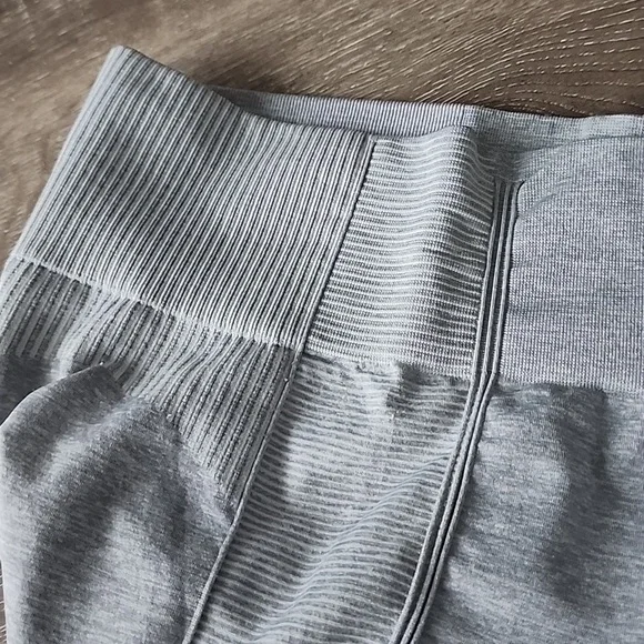 Gymshark Amplify Ombré High Waisted Seamless Leggings Light Gray Ivory White XS - Picture 12 of 12